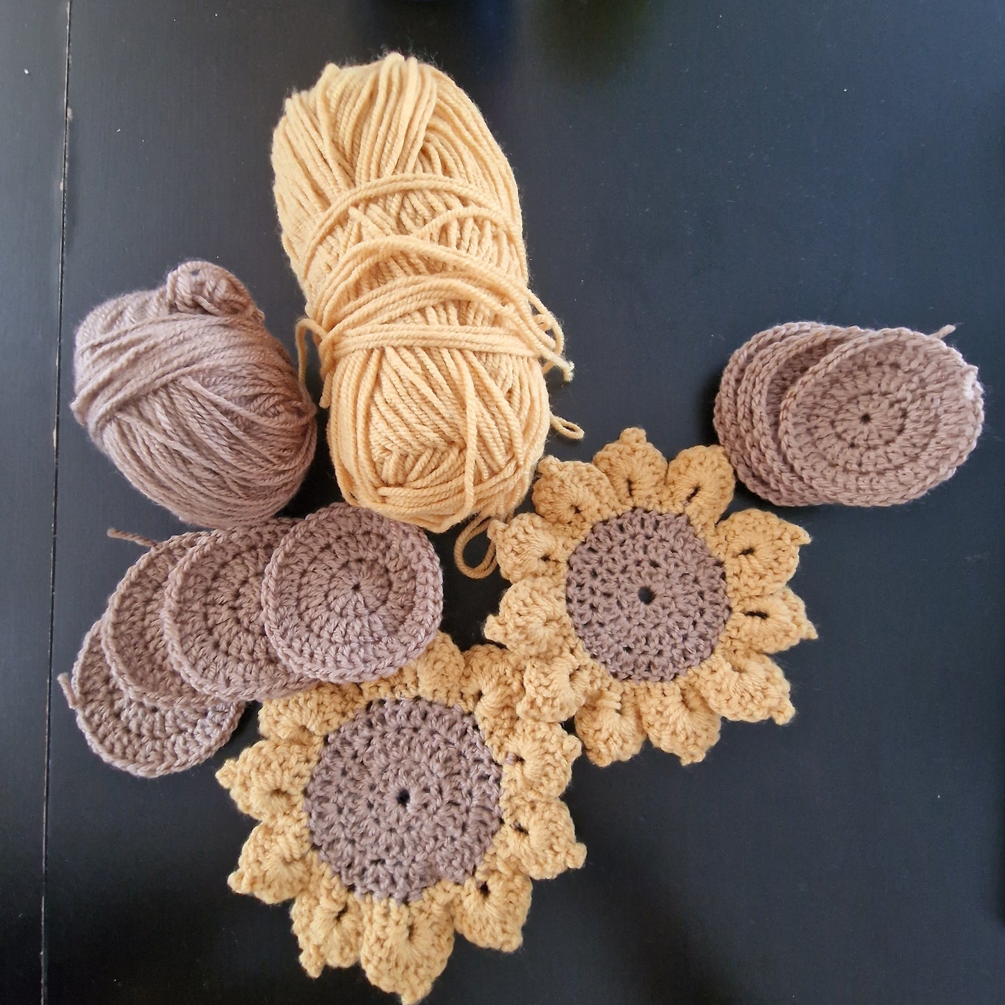 Sunflower Crochet Coaster | Personalized Design | Perfect for Home Décor Lovers and Flower Gifts
