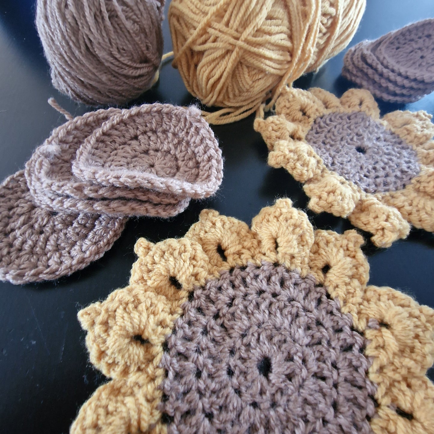 Sunflower Crochet Coaster | Personalized Design | Perfect for Home Décor Lovers and Flower Gifts