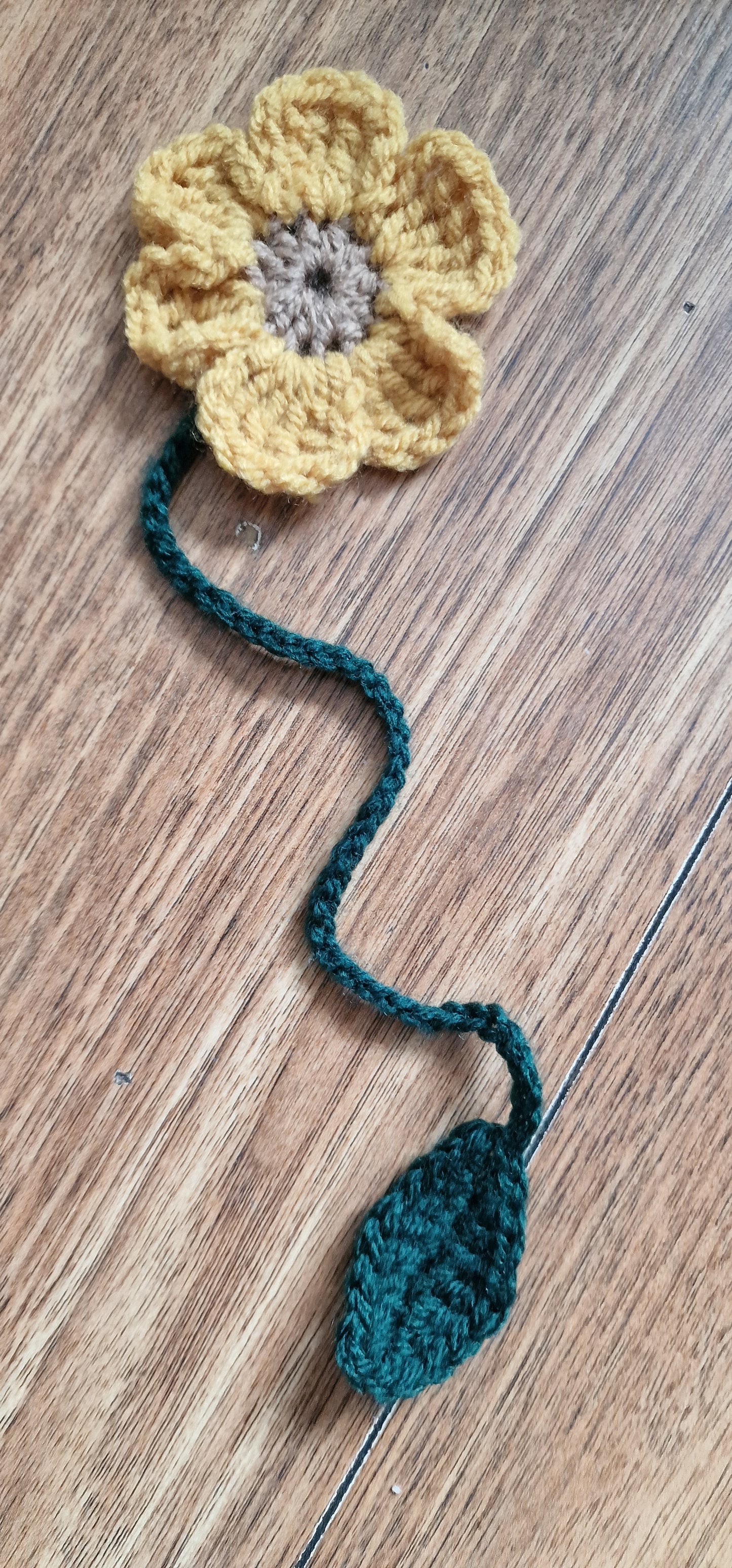 Handmade Sunflower Crochet Bookmark- Perfect Gift for Book Lovers
