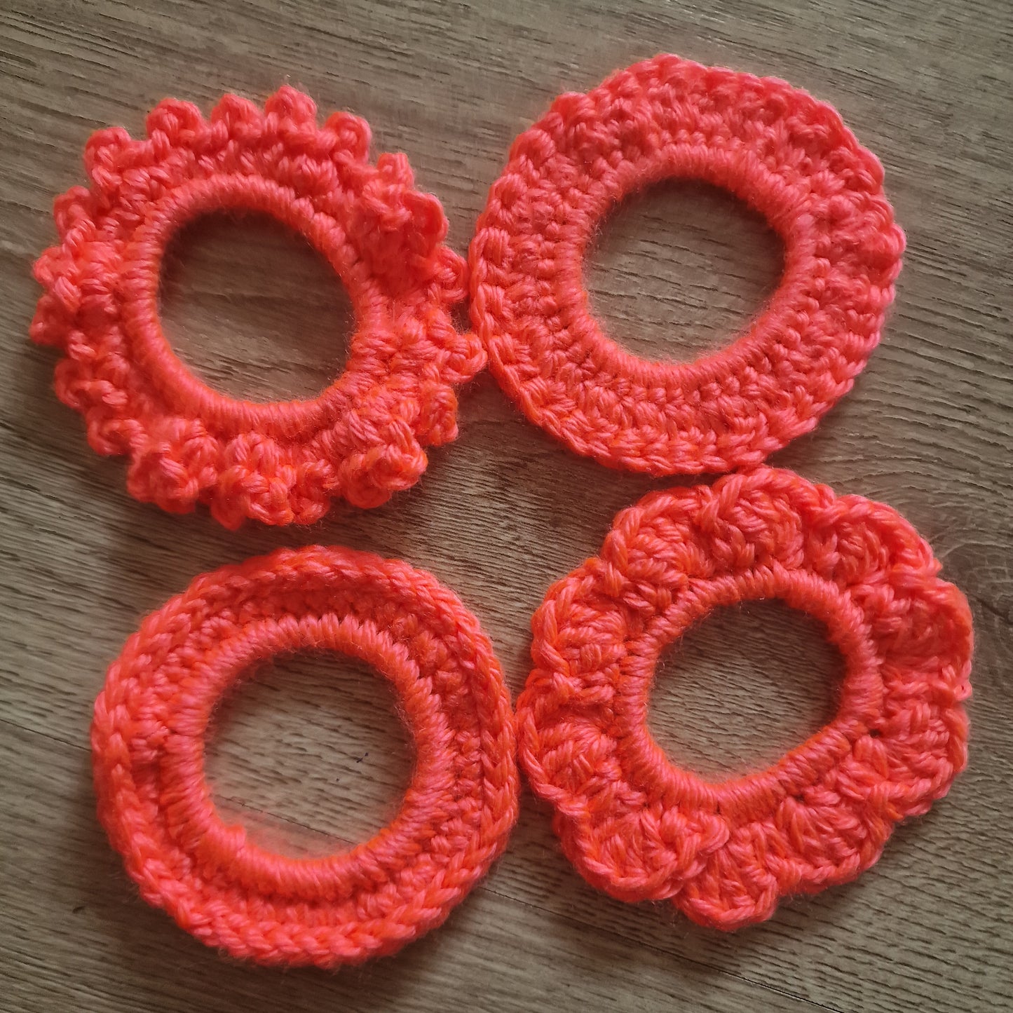 Seasonal Hair Ties – Stylish and Durable