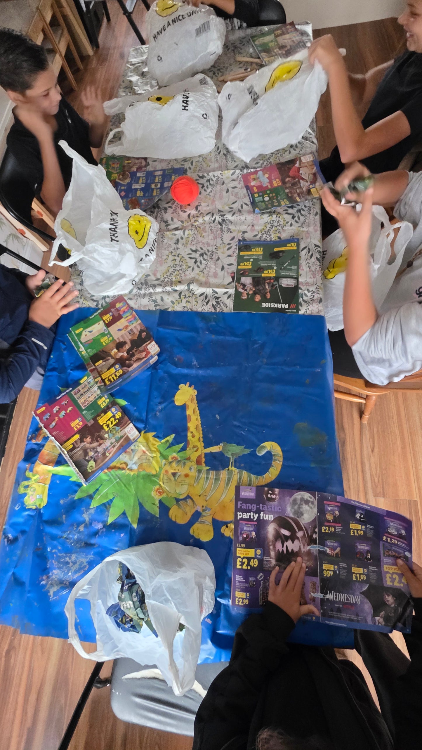 In-Person Art & Craft Classes for Kids – 6-Week Block | Autumn & Christmas Themes